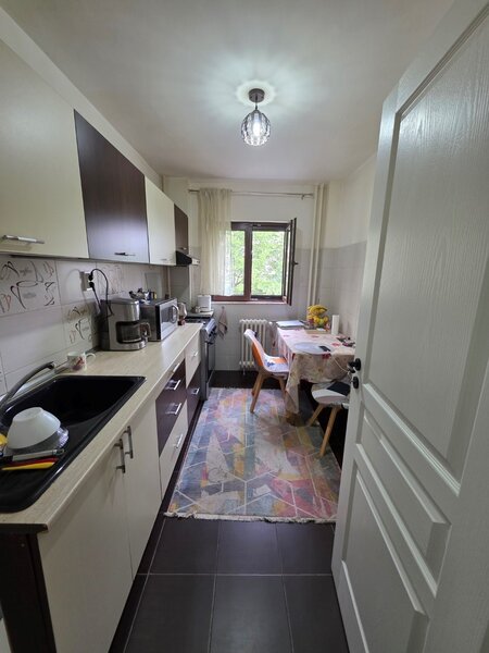 Baba Novac, chiar pe Traian Popovici, 5 minute metrou Dristor, bloc 1982,