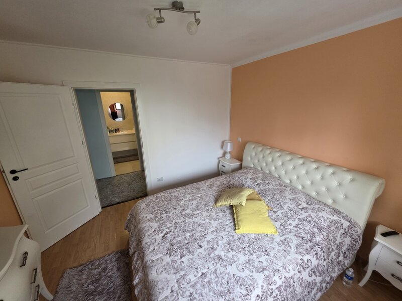 Baba Novac, chiar pe Traian Popovici, 5 minute metrou Dristor, bloc 1982,